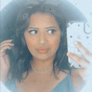 Meet your Posher, Alyssa